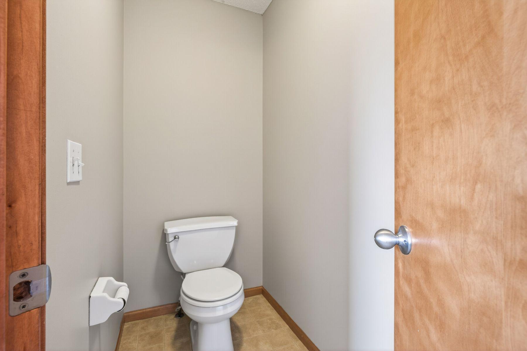 2542 Mathias Road Shakopee, MN 55379 - Photo 35 of 57