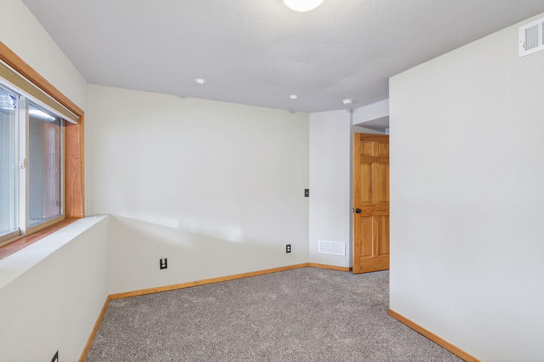 2542 Mathias Road Shakopee, MN 55379 - Photo 40 of 57