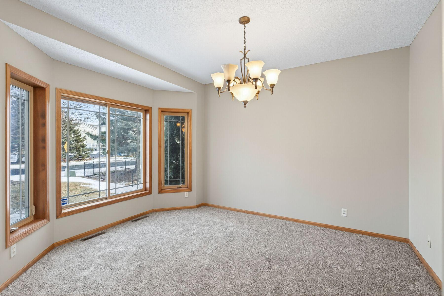 2542 Mathias Road Shakopee, MN 55379 - Photo 4 of 57