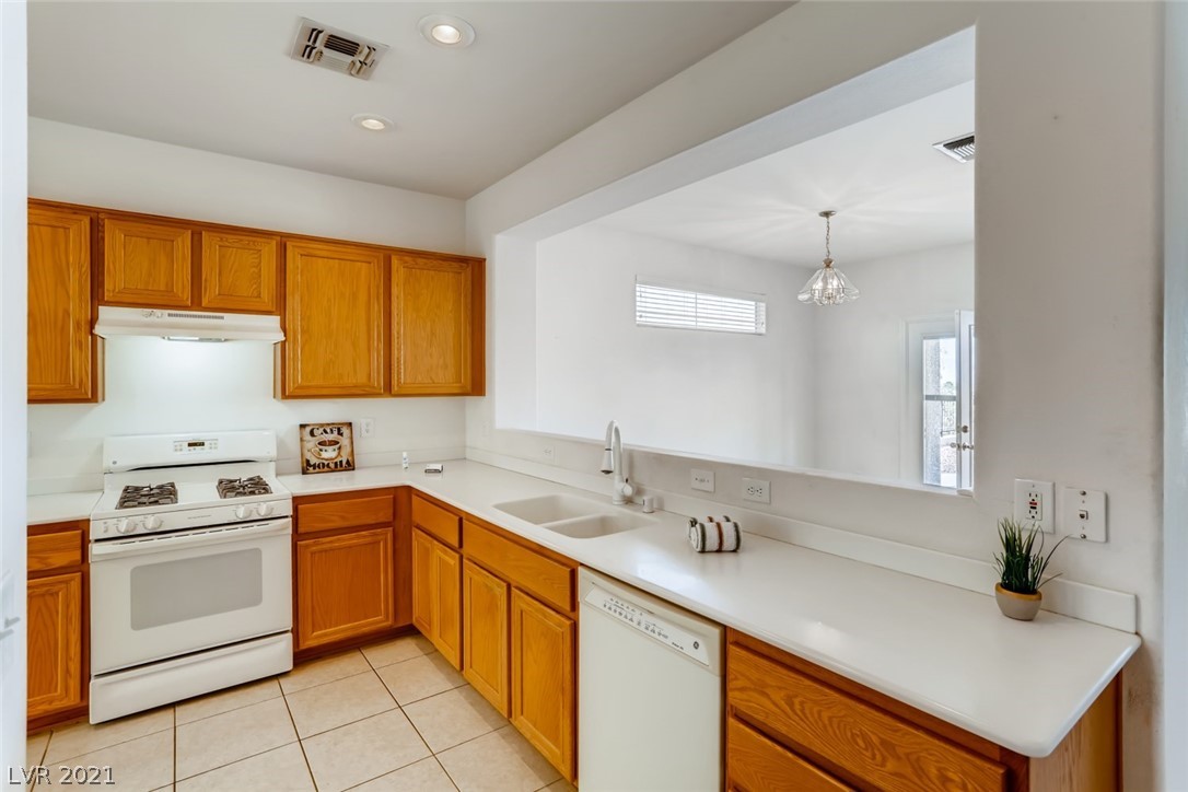3062 Canal Walk Road Henderson, NV 89052 - Photo 8 of 42 Gallery Image 8