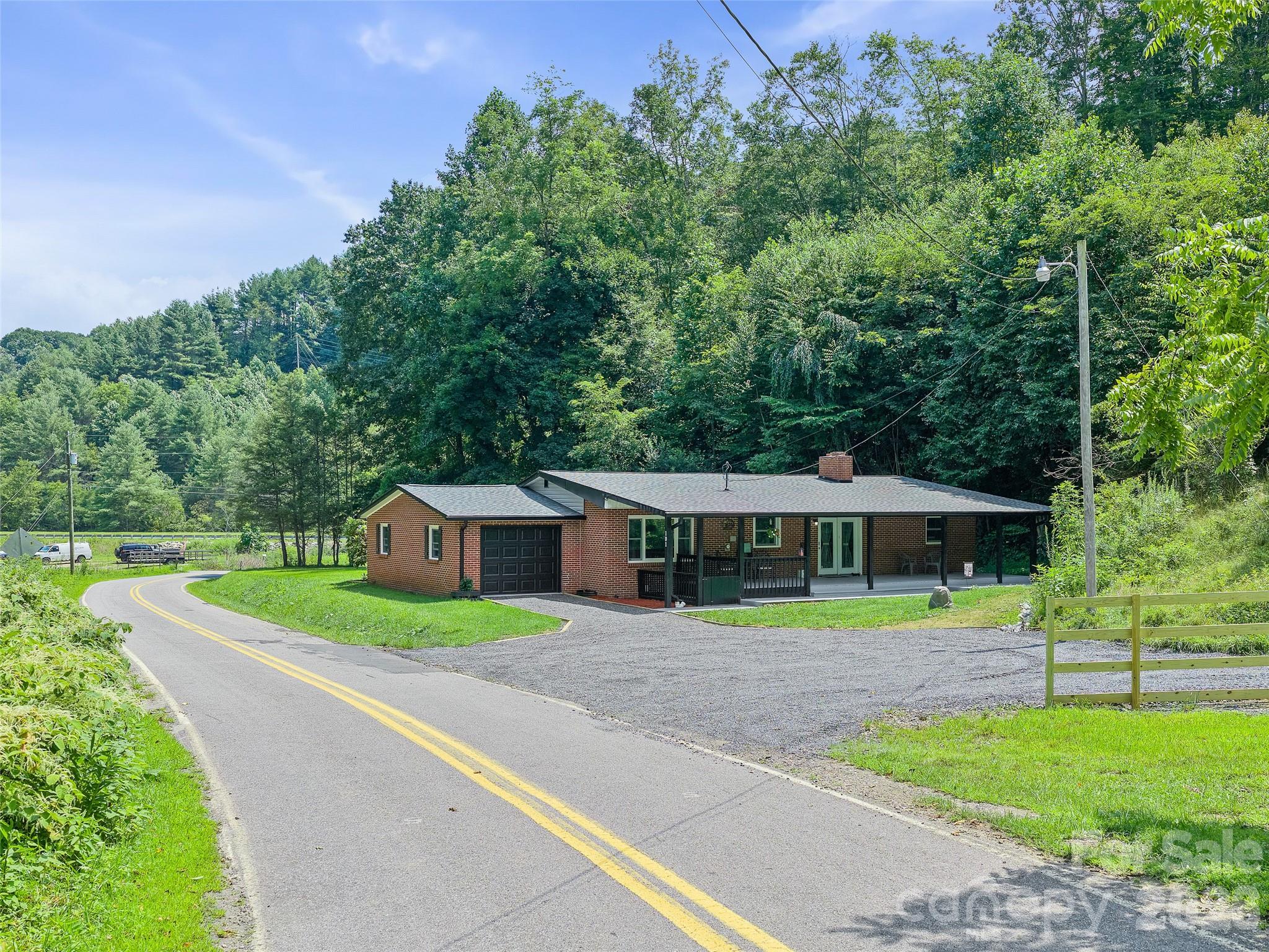 101 Sam Robertson Road Burnsville, NC 28714 - Photo 35 of 40 Gallery Image 35