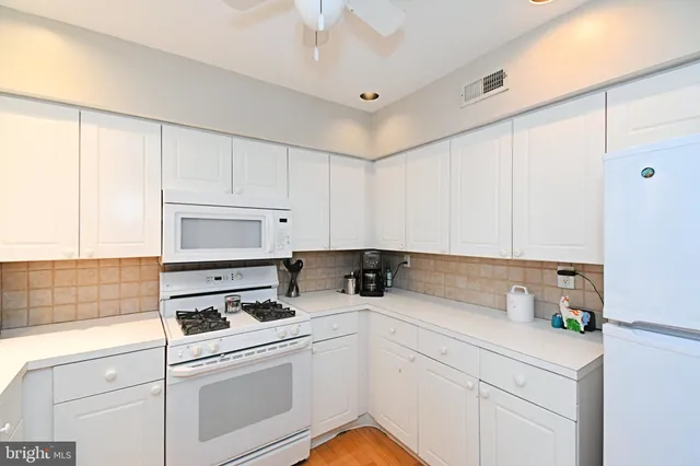 $310,000 | 112 Arden Court, Harleysville, PA 19438