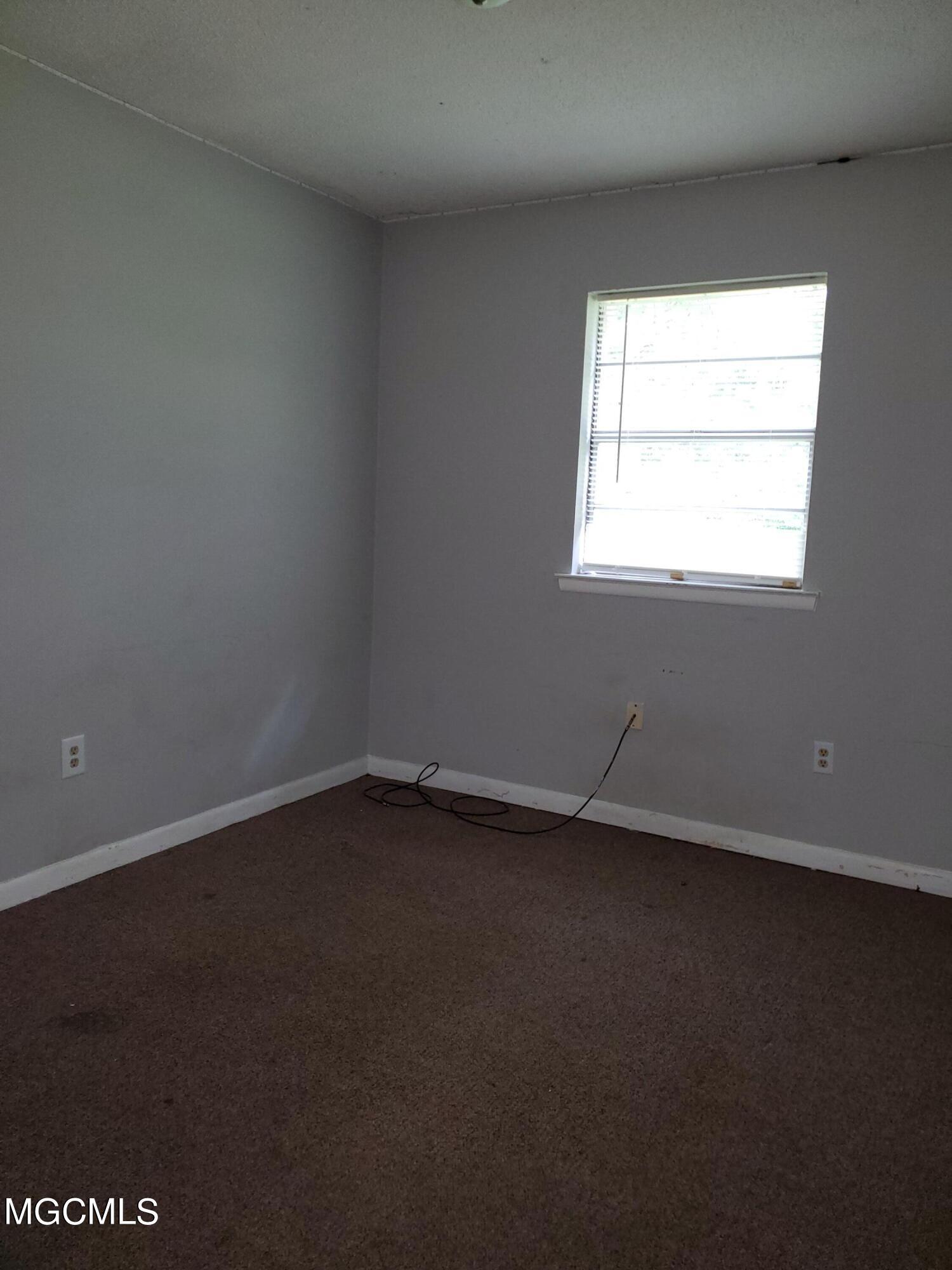 1608 Riverside Drive Gautier, MS 39553 - Photo 12 of 14 12