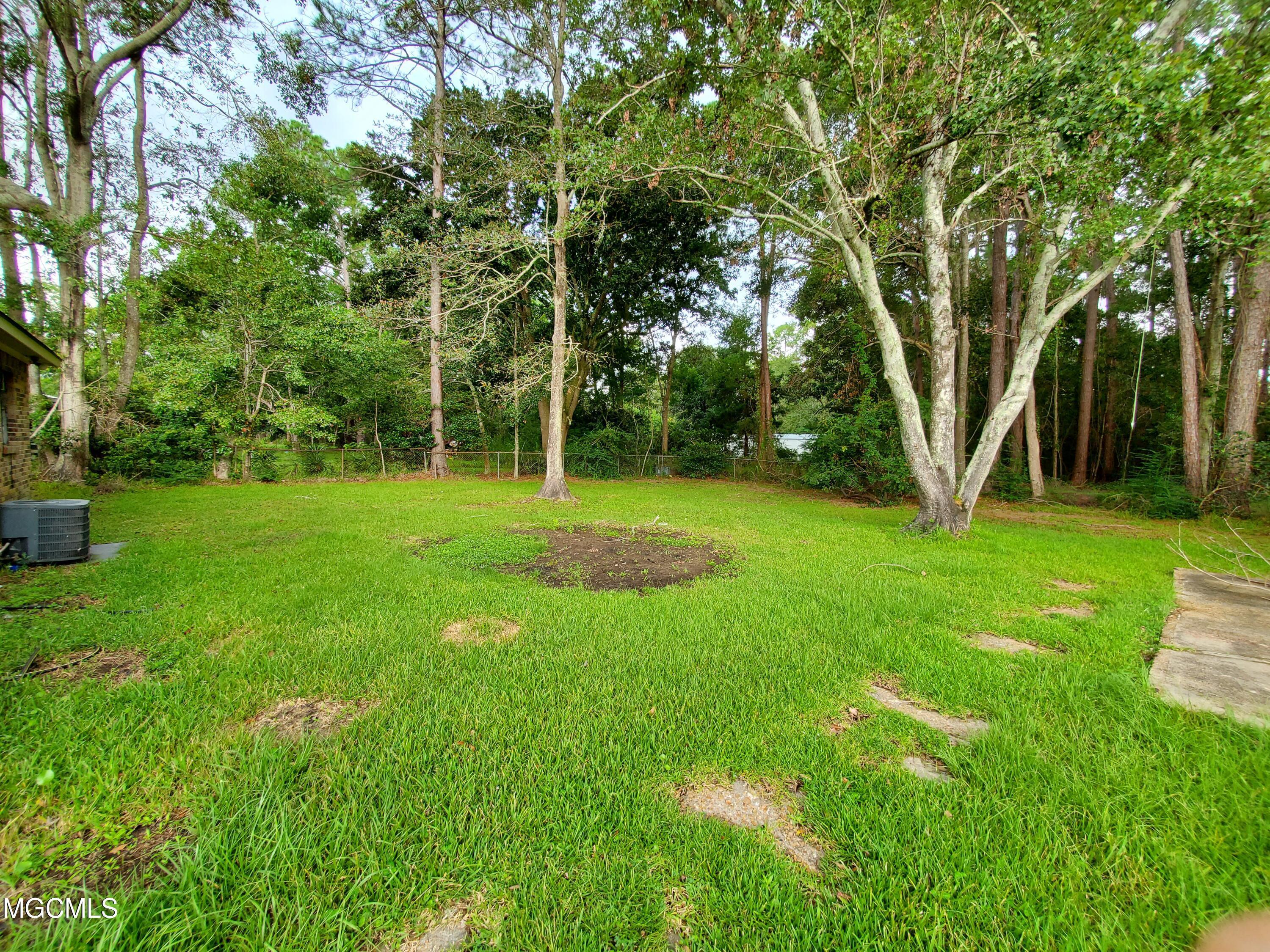 1608 Riverside Drive Gautier, MS 39553 - Photo 13 of 14 13