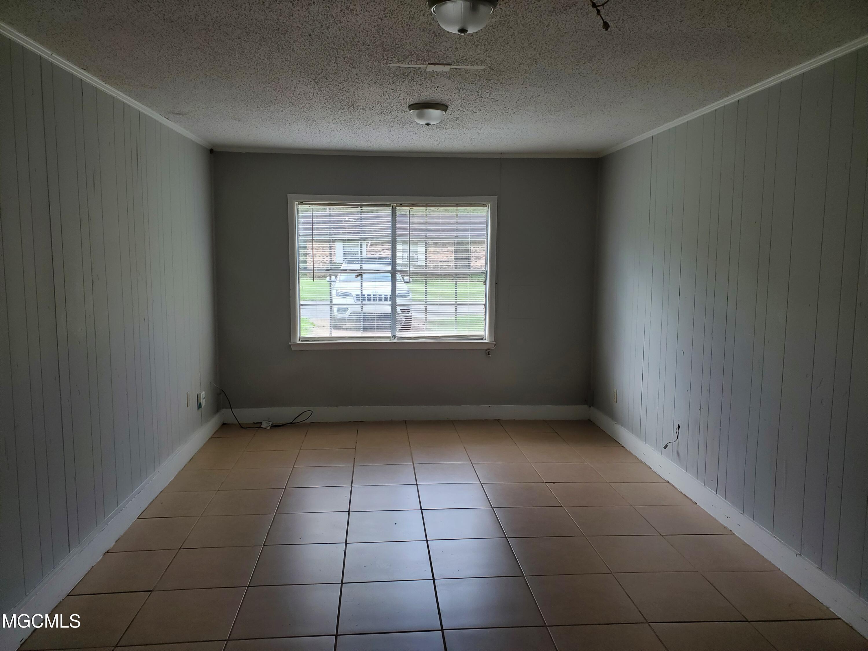 1608 Riverside Drive Gautier, MS 39553 - Photo 6 of 14 6