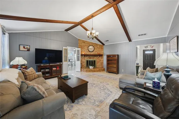 $344,500 | 845 Griffith Avenue, Terrell, TX 75160