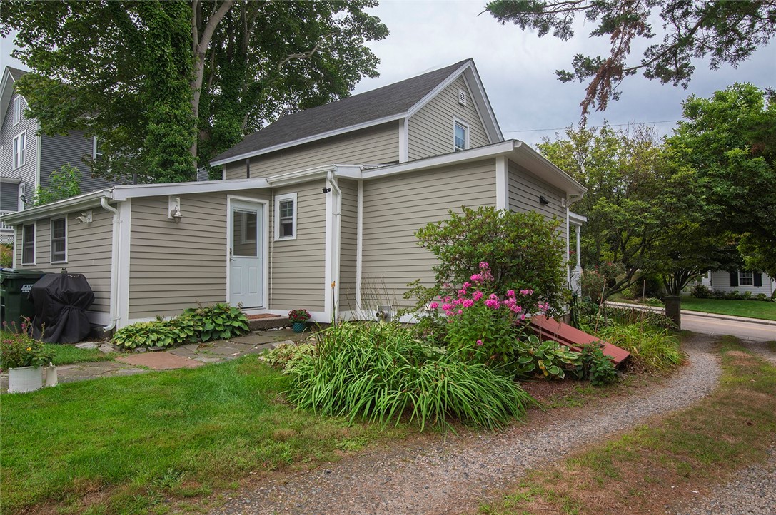 40 Cross Street Westerly, RI 02891 - Photo 14 of 14