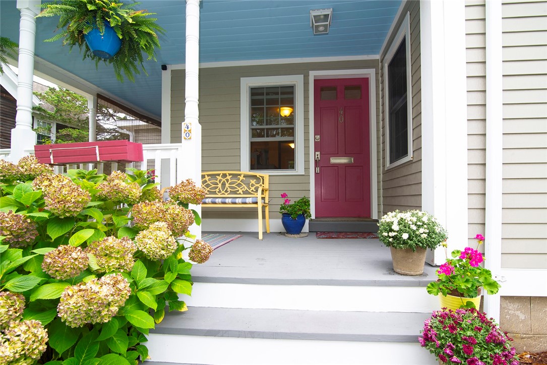 40 Cross Street Westerly, RI 02891 - Photo 2 of 14