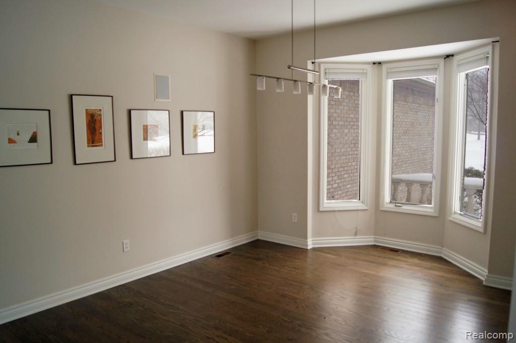 1794 Fox Run Rochester Hills, MI 48306 - Photo 27 of 36