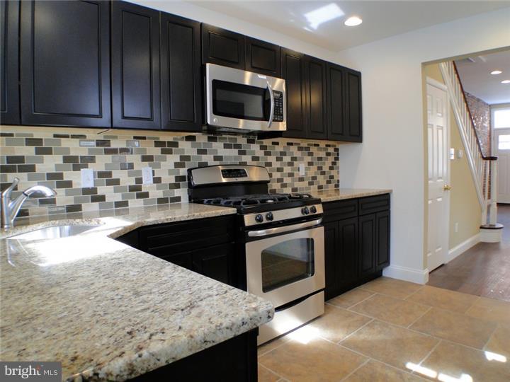 826 Mercer Street Philadelphia, PA 19125 - Photo 11 of 18 Kitchen