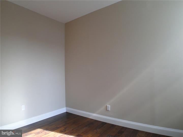 826 Mercer Street Philadelphia, PA 19125 - Photo 18 of 18 Bedroom 3