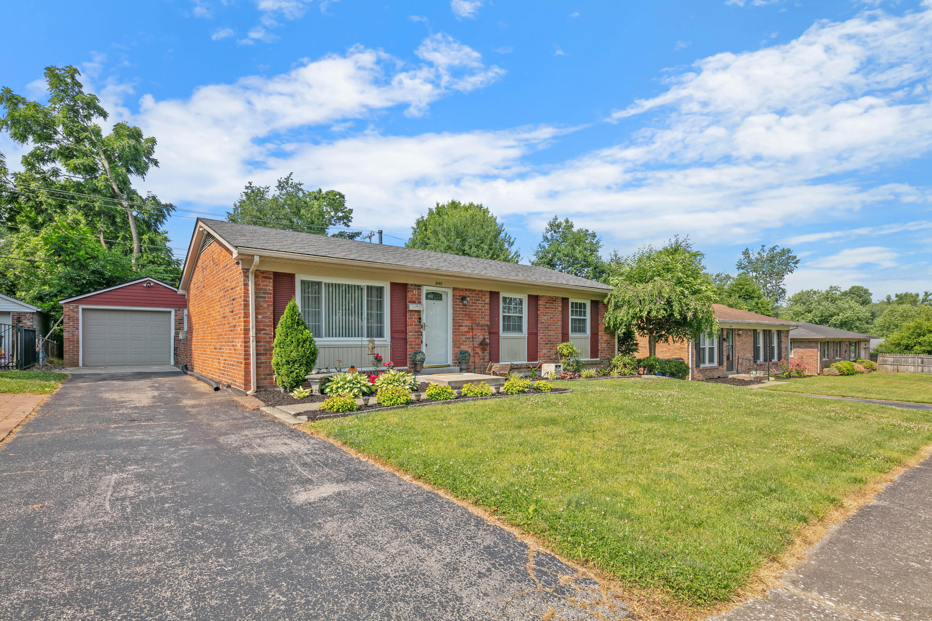 840 Honeysuckle Road Lexington, KY 40504 - Photo 19 of 19 untitled-8135