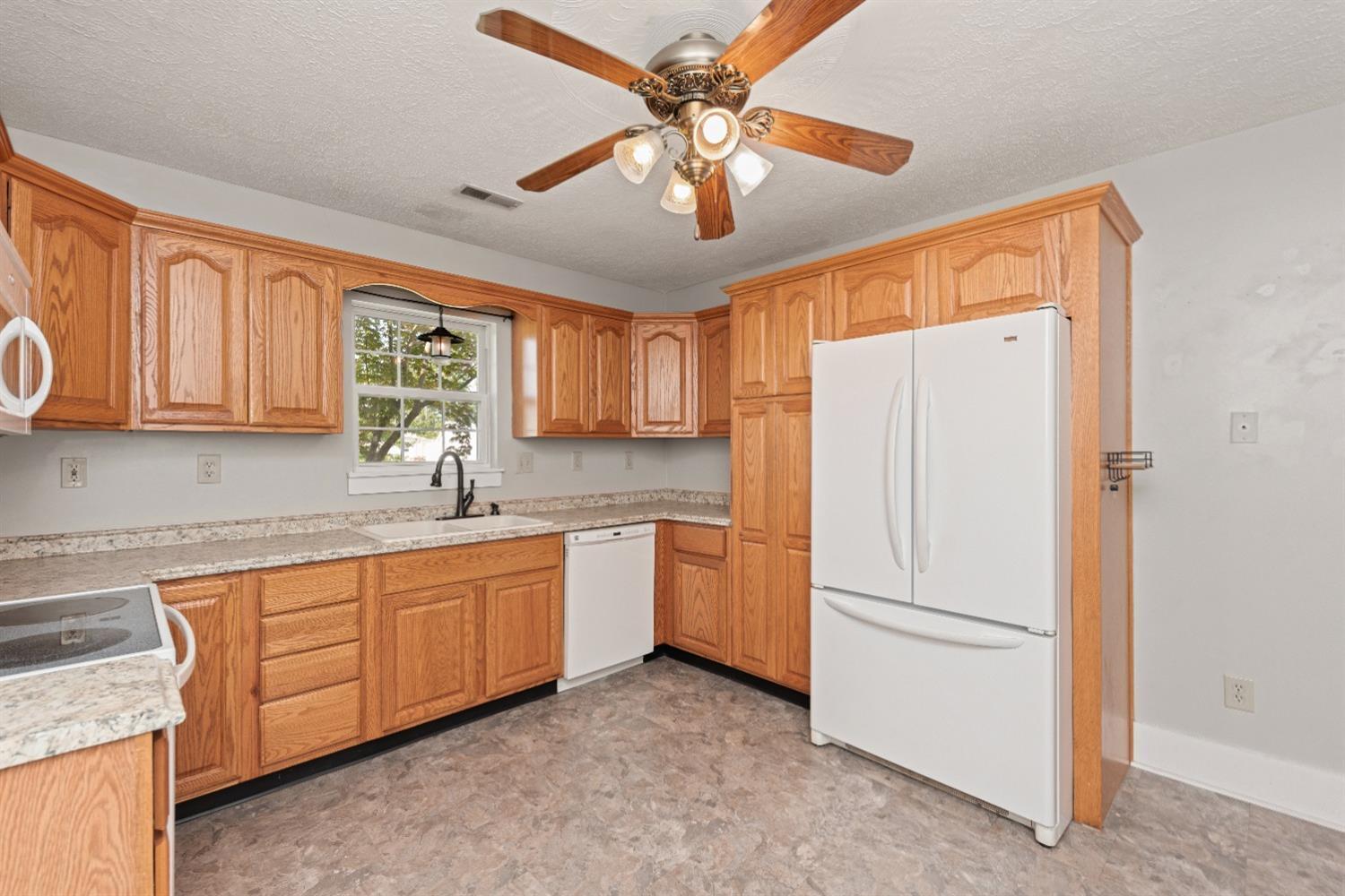 40 Graces Run Road Winchester, OH 45697 - Photo 10 of 33 Gallery Image 10