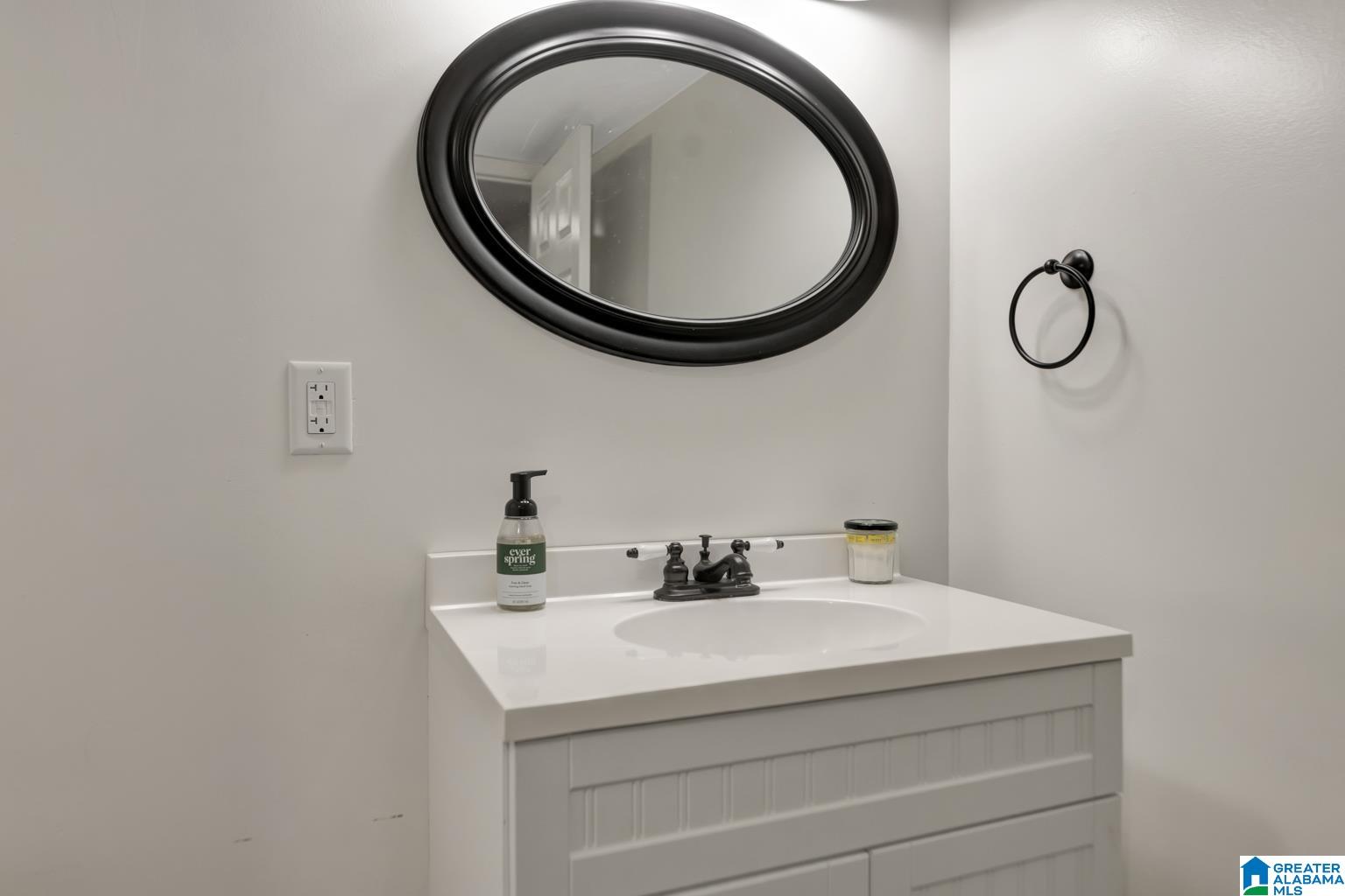 1640 Ridge Road Birmingham, AL 35209 - Photo 25 of 47