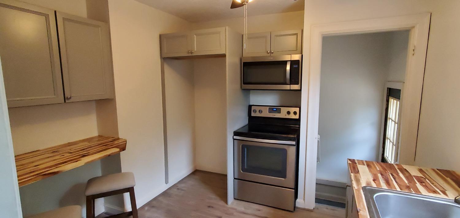 2416 West Galbraith Road Cincinnati, OH 45239 - Photo 2 of 13 Gallery Image 2