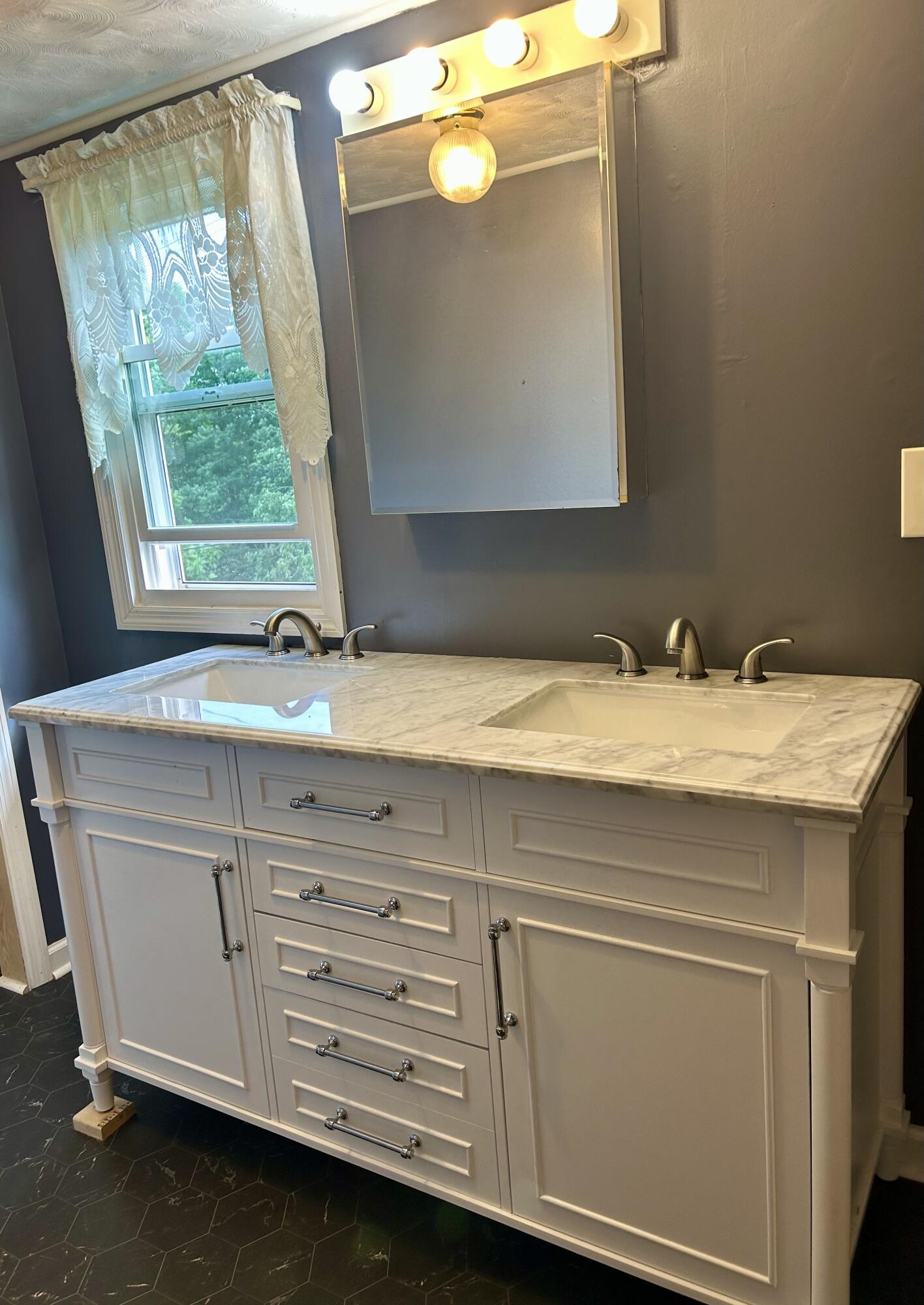 3192 Poosey Ridge Road Richmond, KY 40475 - Photo 16 of 22 Bathroom