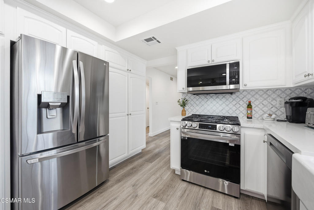 3598 Scofield Avenue Simi Valley, CA 93063 - Photo 24 of 88