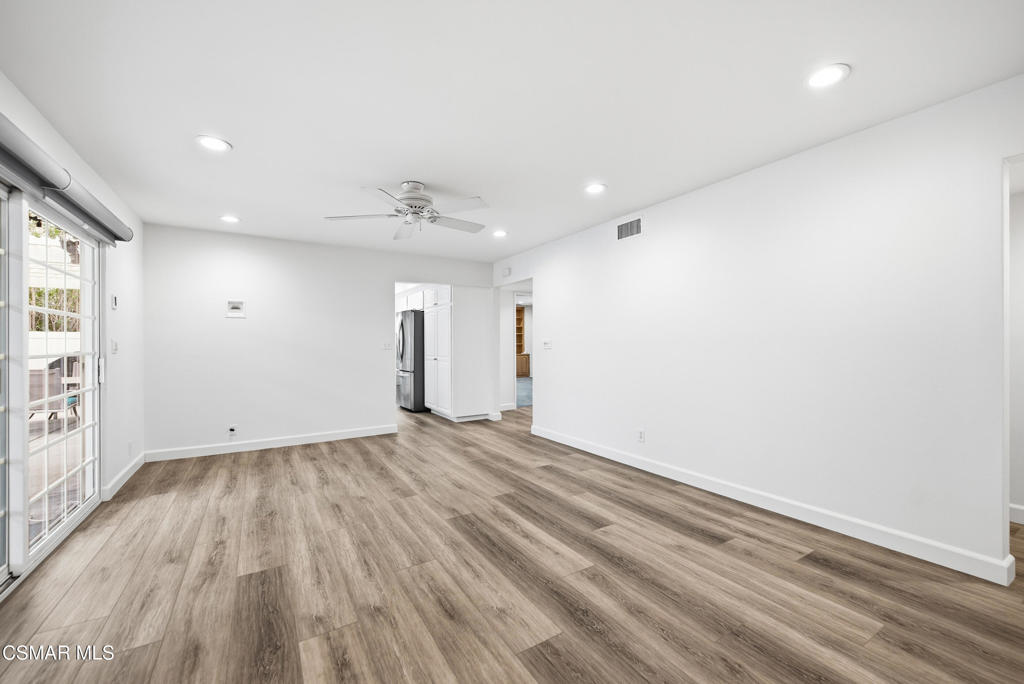 3598 Scofield Avenue Simi Valley, CA 93063 - Photo 30 of 88