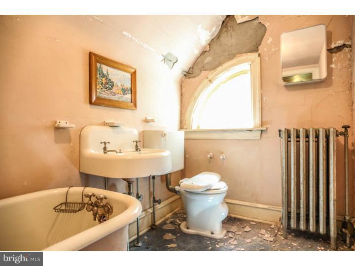 42 Old Eagle School Road Wayne, PA 19087 - Photo 23 of 25 Bathroom