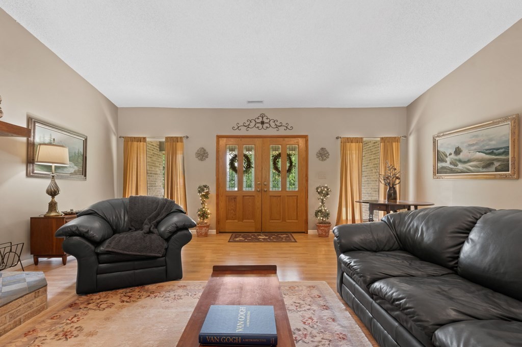 5597 South No Pone Valley Road Decatur, TN 37322 - Photo 11 of 44 a living room with furniture and a couch