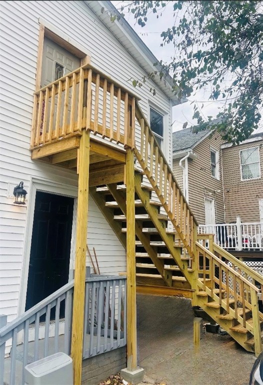 17 What Cheer Avenue, Unit 2 Providence, RI 02909 - Photo 2 of 9