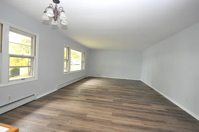 $1,900 | 24111 64th Place, Paddock Lake, WI 53168