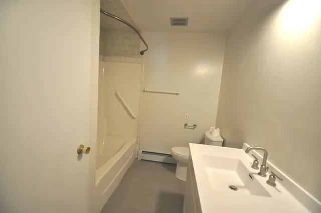 $1,900 | 24111 64th Place, Paddock Lake, WI 53168