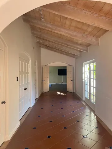 a living room filled with furniture
