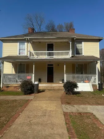 $299,000 | 389 Market Street Northeast, Charleston, TN 37310