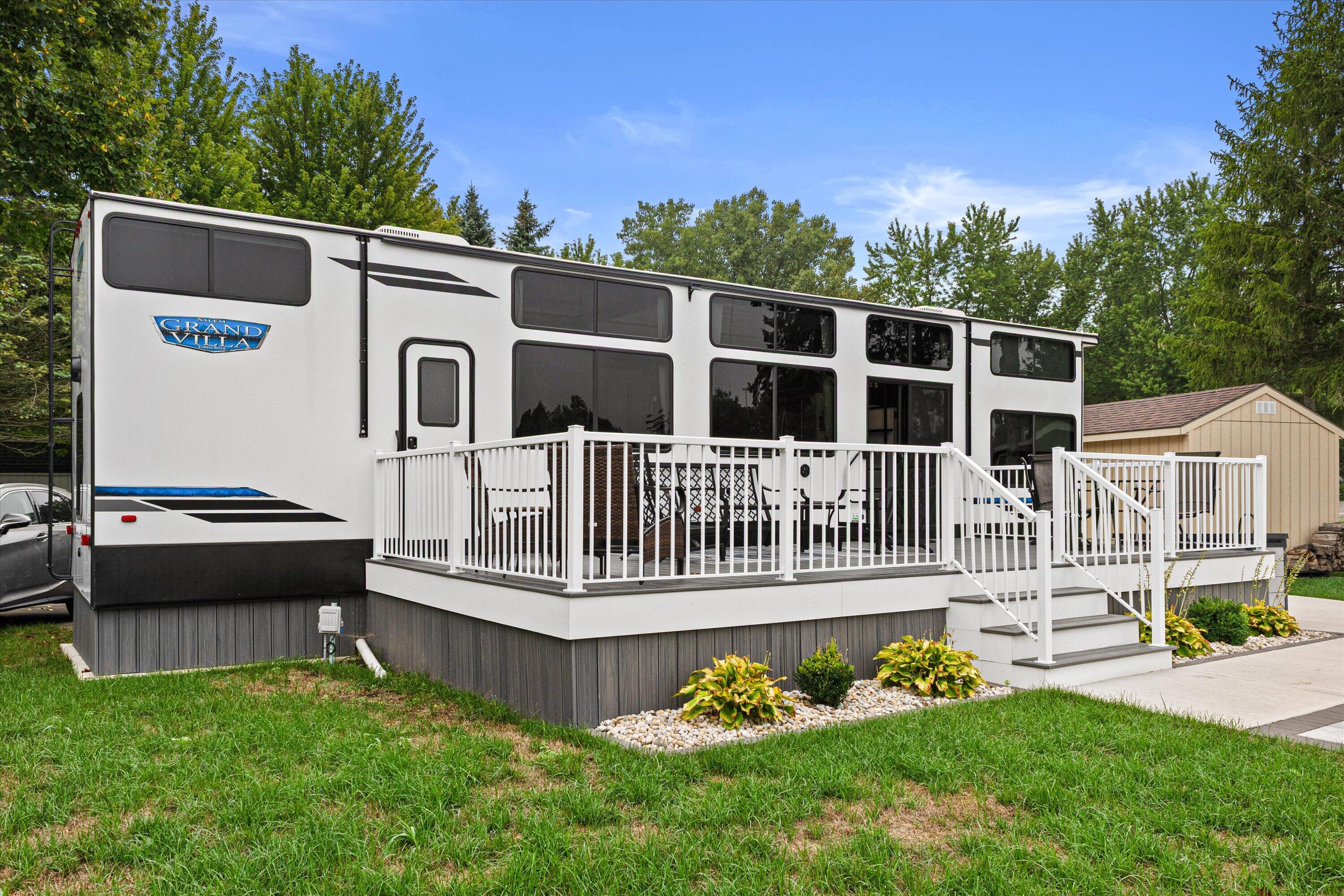W4945 County Rd ES, Unit 168 Sugar Creek, WI 53121 - Photo 3 of 35 12-KCM-7