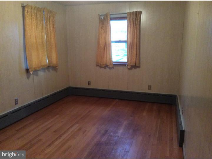 1052 Perry Street Reading, PA 19604 - Photo 15 of 17 Gallery Image 15