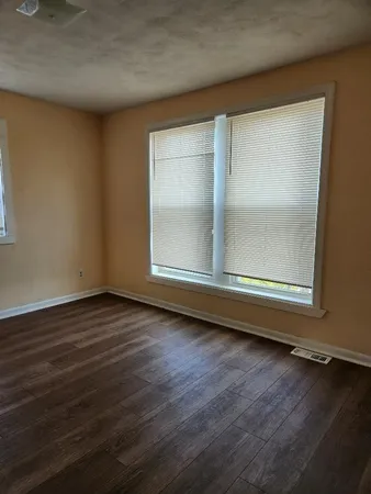 $3,000 | 3 Chase Street, Derry, NH 03038