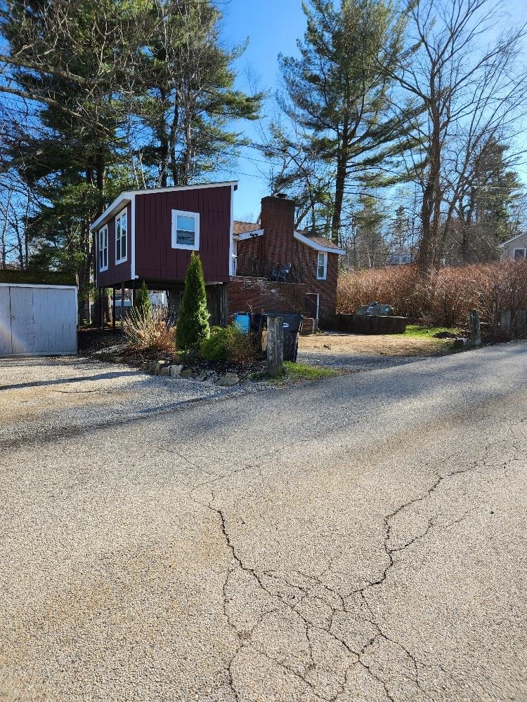 3 Chase Street Derry, NH 03038 - Photo 7 of 23