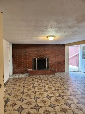 $3,000 | 3 Chase Street, Derry, NH 03038