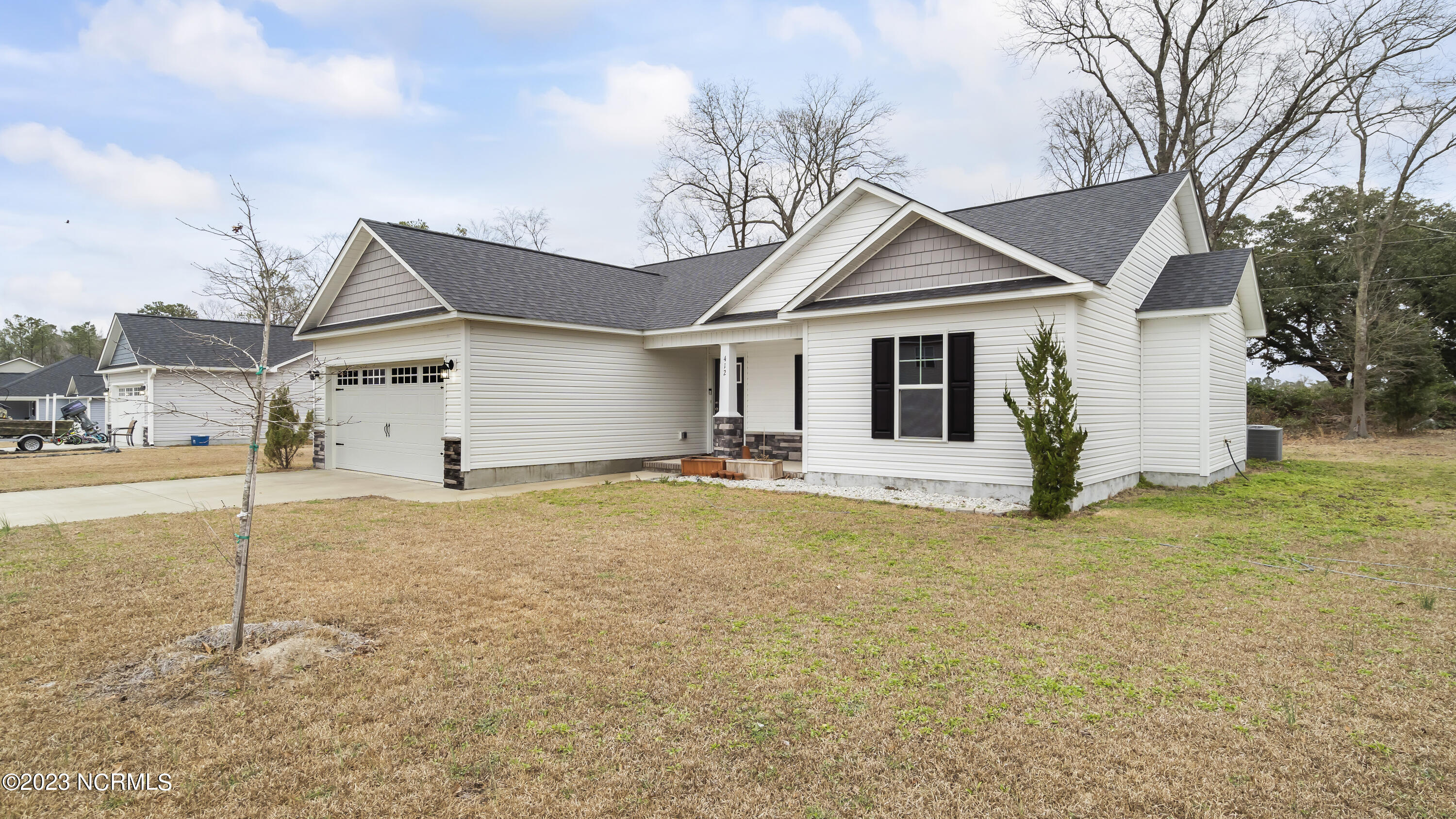 412 Duster Lane Richlands, NC 28574 - Photo 2 of 24 2