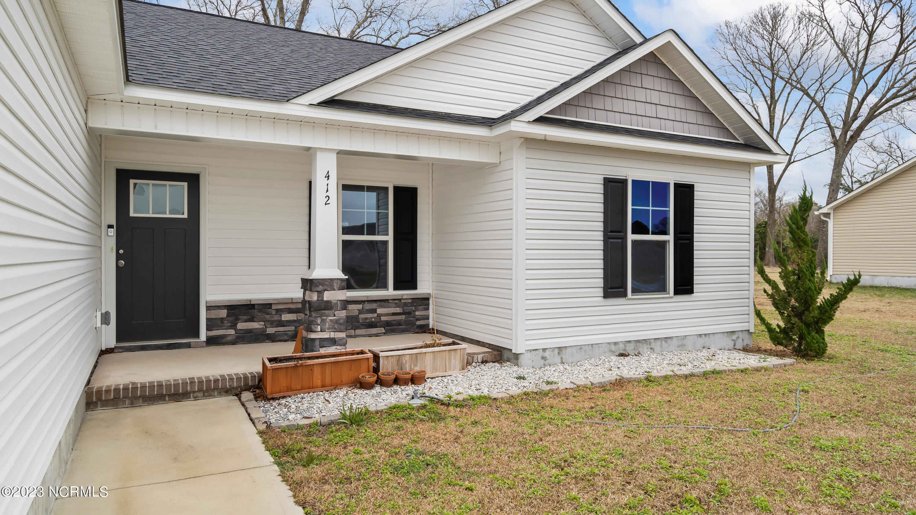 412 Duster Lane Richlands, NC 28574 - Photo 3 of 24 3
