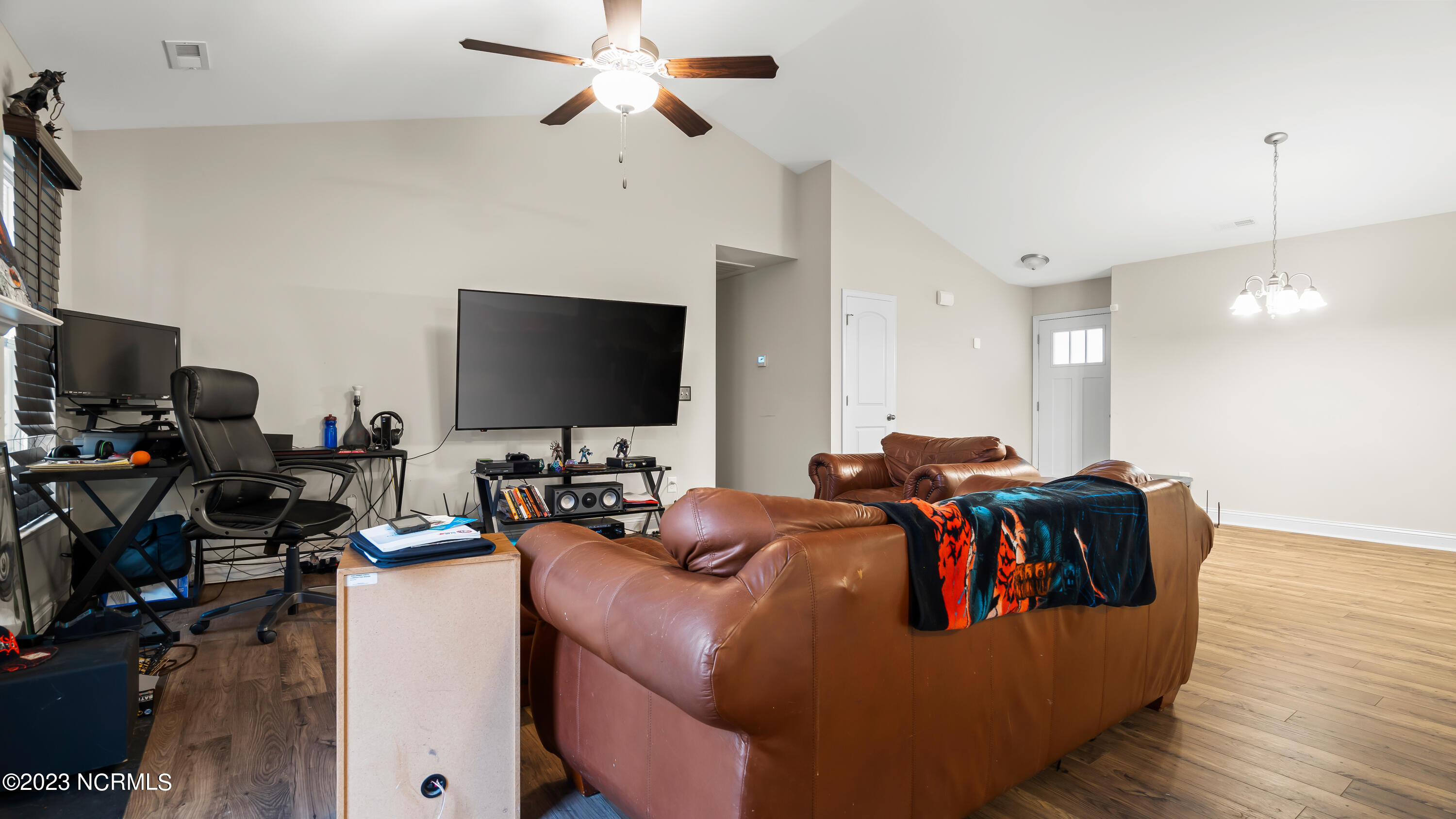 412 Duster Lane Richlands, NC 28574 - Photo 6 of 24 6