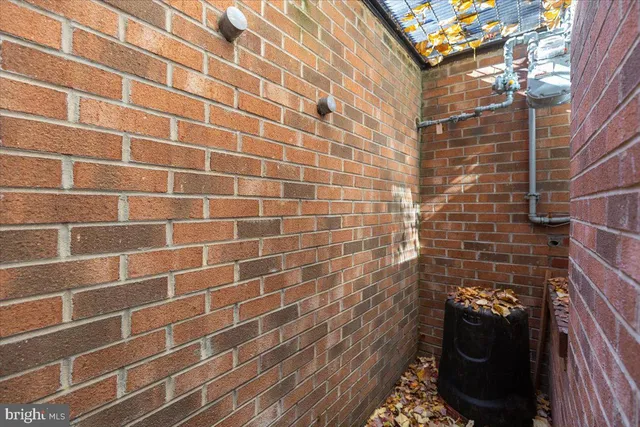 $6,750 | 215 Prince Street, Alexandria, VA 22314