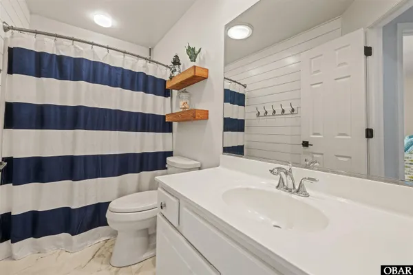 $899,000 | 1267 Crystal Lake Court, Corolla, NC 27927