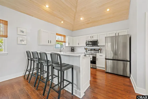 $899,000 | 1267 Crystal Lake Court, Corolla, NC 27927