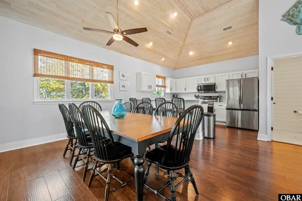 $899,000 | 1267 Crystal Lake Court, Corolla, NC 27927