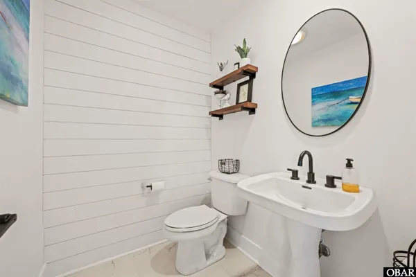 $899,000 | 1267 Crystal Lake Court, Corolla, NC 27927