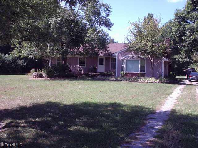7611 Penns Grove Road Summerfield, NC 27358 - Photo 1 of 1 Exterior Front.