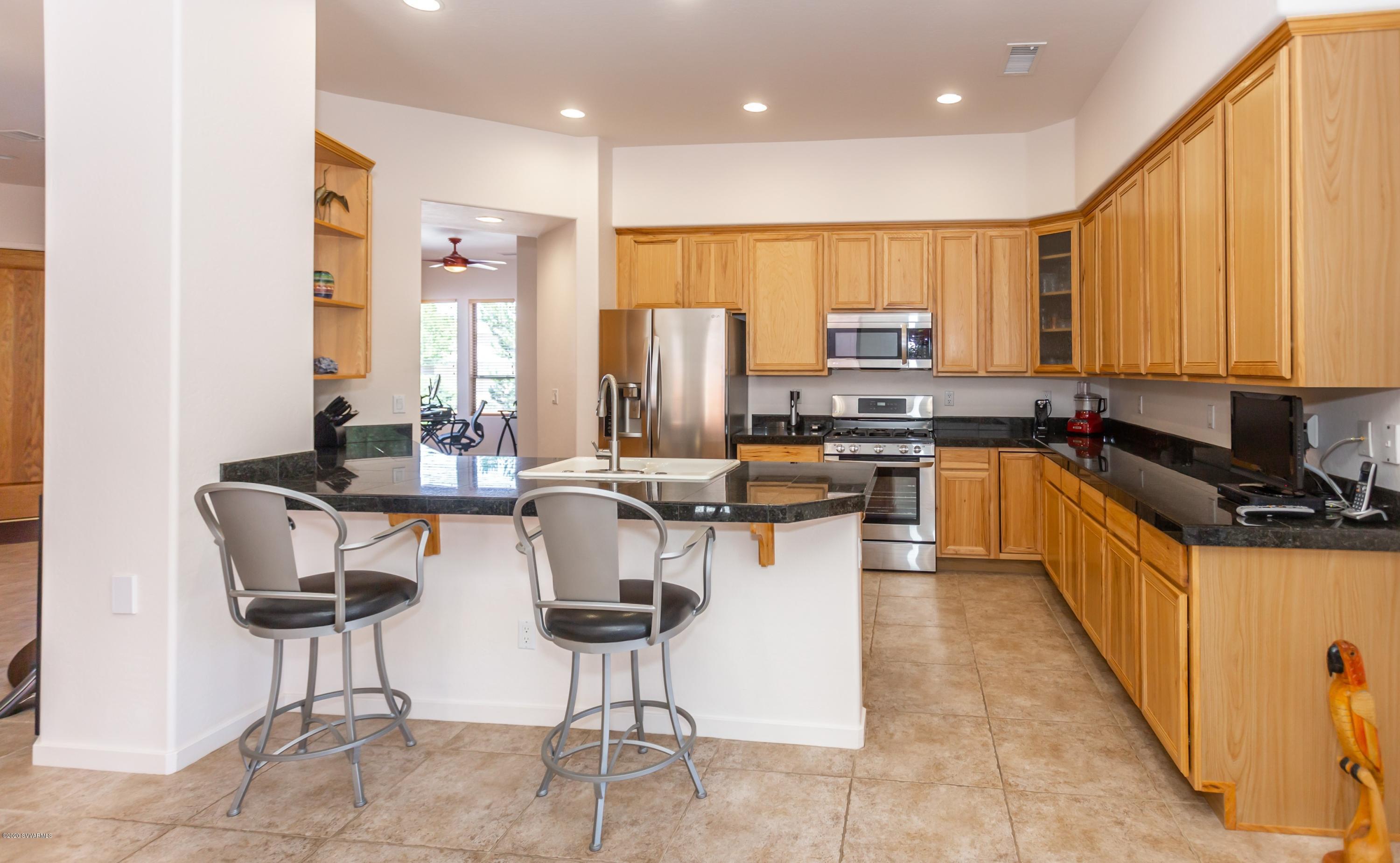 690 Crown Ridge Road Sedona, AZ 86351 - Photo 14 of 38 009_Kitchen