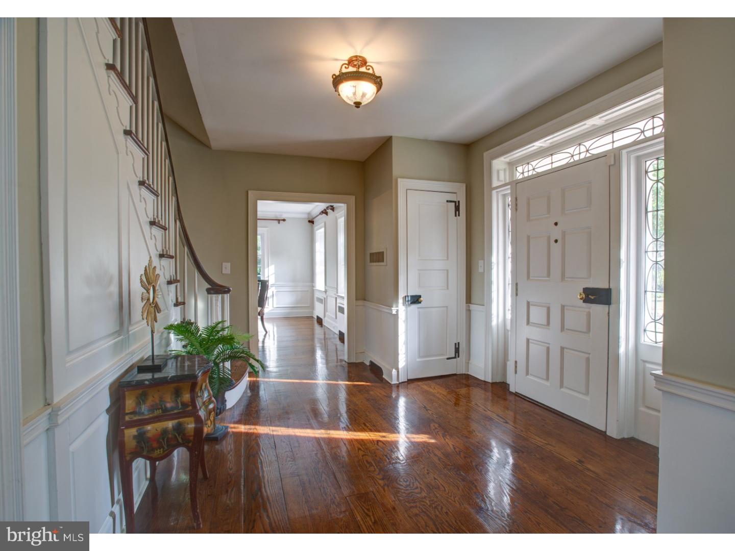 14 Alton Road Yardley, PA 19067 - Photo 11 of 25 Foyer