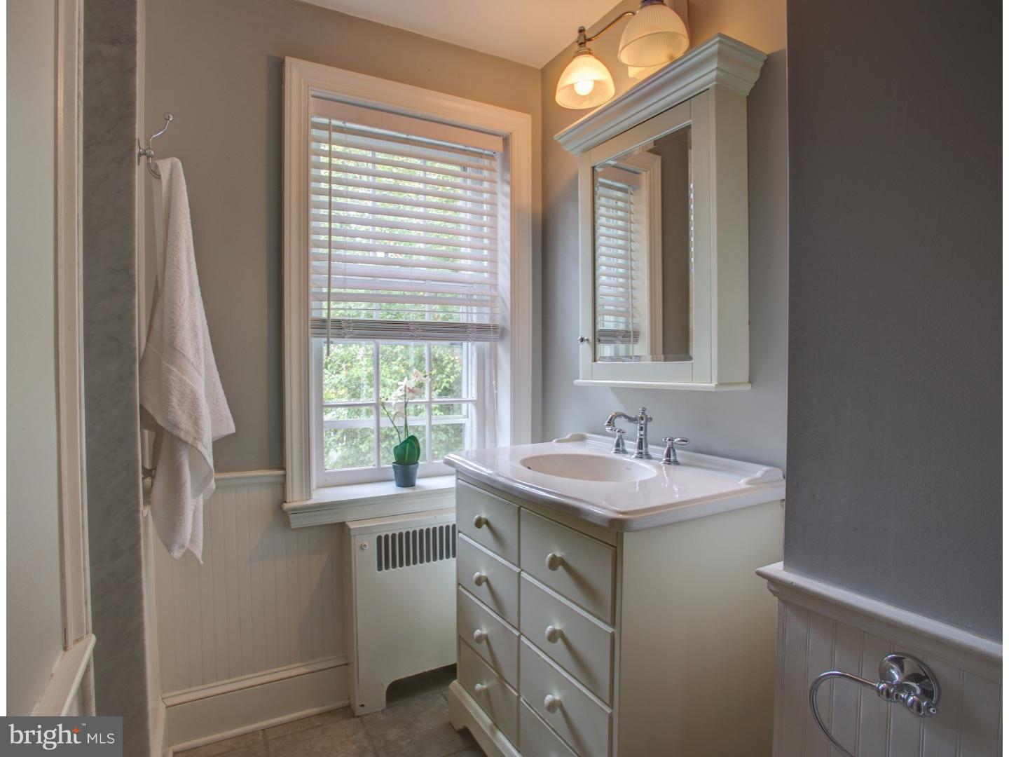 14 Alton Road Yardley, PA 19067 - Photo 13 of 25 Master Bathroom