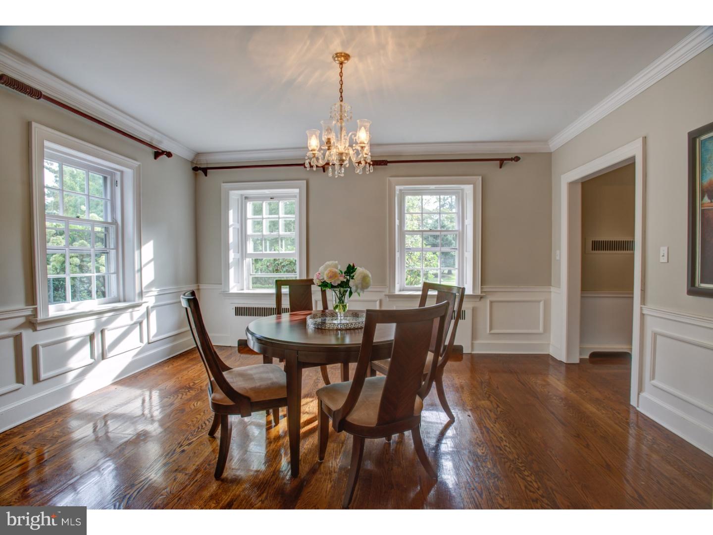 14 Alton Road Yardley, PA 19067 - Photo 9 of 25 Dining Room