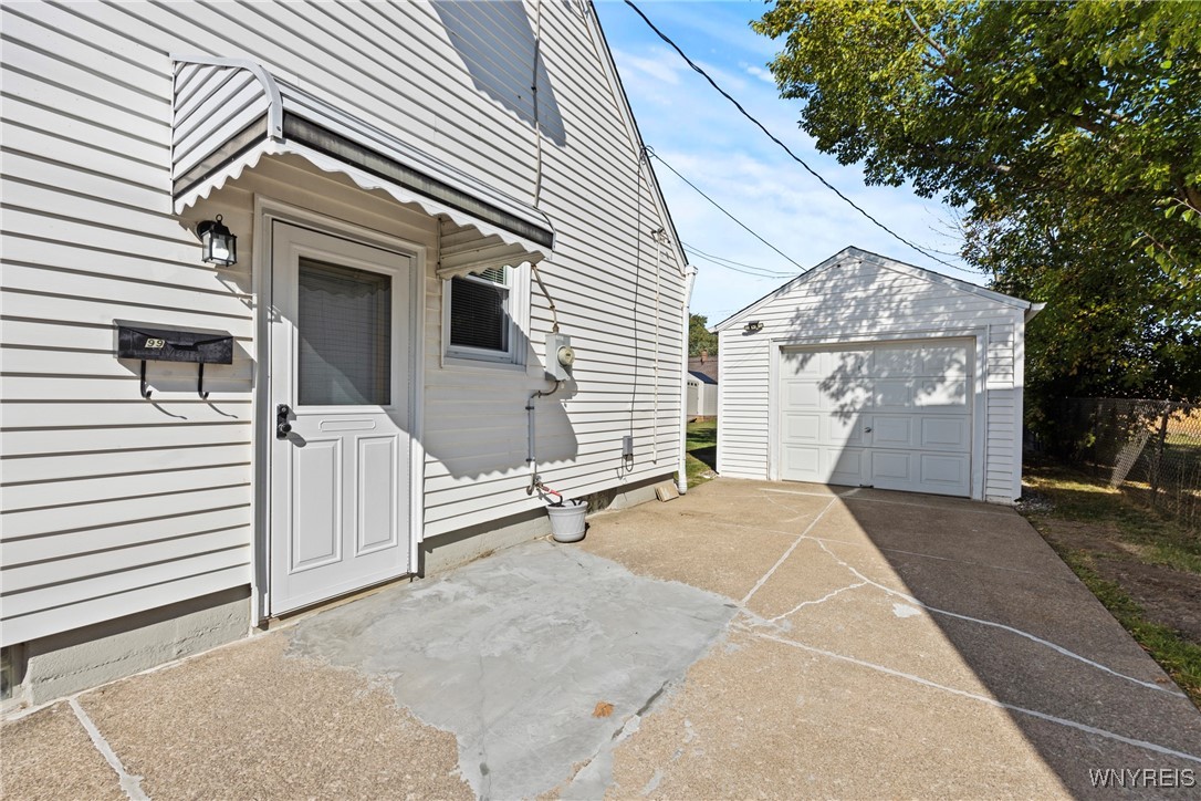 99 Coventry Road Tonawanda, NY 14217 - Photo 4 of 49