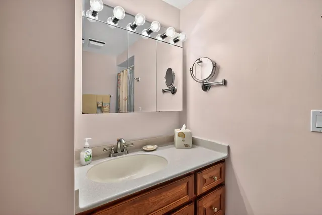 $599,000 | 287 Ocean Street, Unit 2 BLDG C, Hyannis, MA 02601