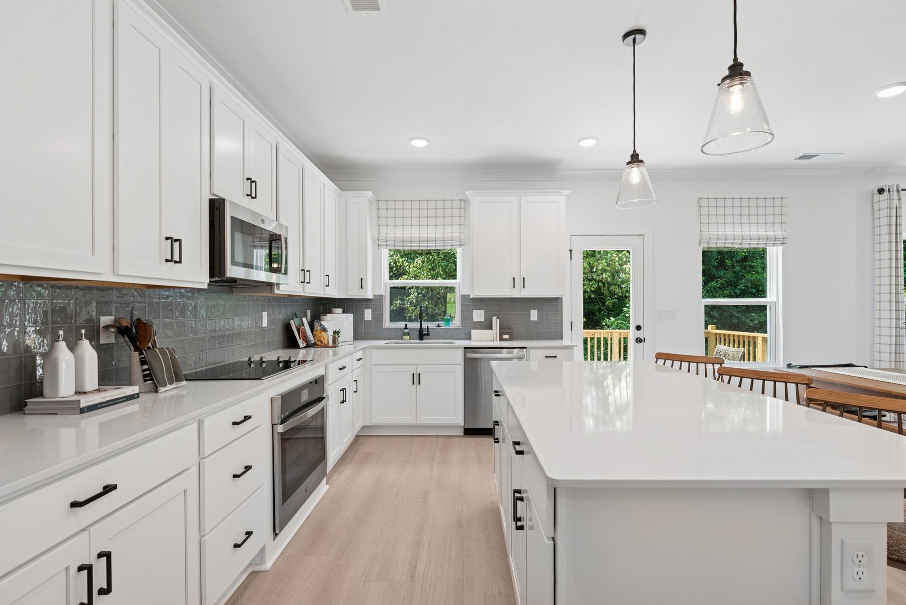 2944 Sharpstone Drive Columbia, TN 38401 - Photo 5 of 36